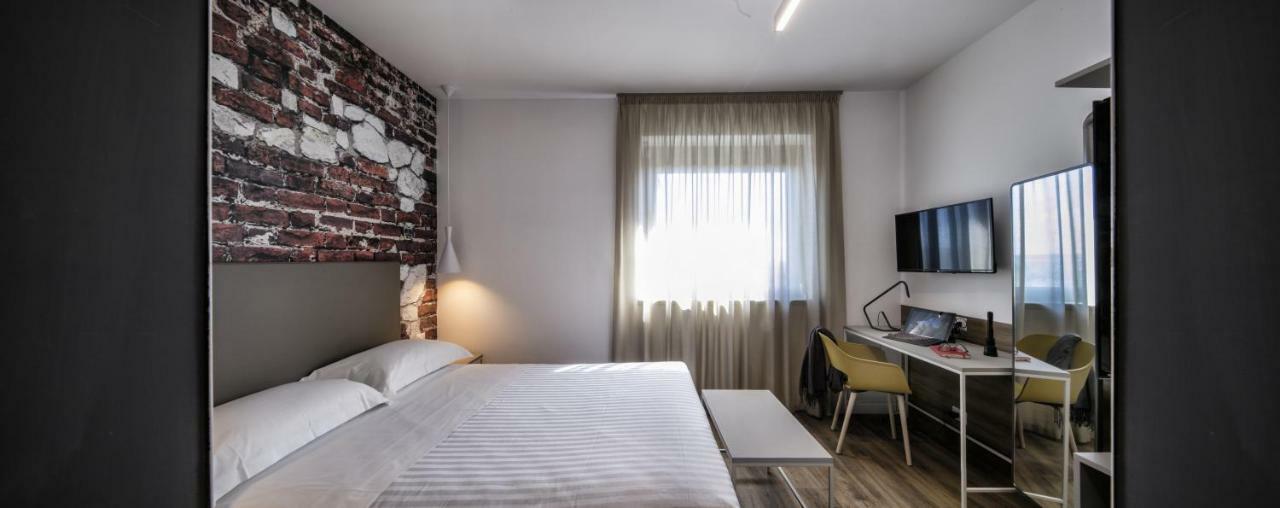 Best Western Hotel Corsi Torrimpietra Extérieur photo